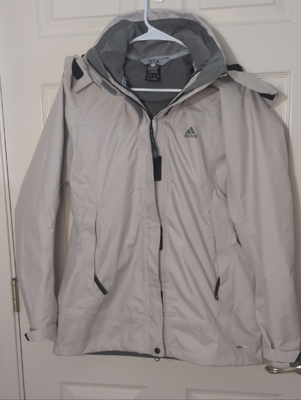 adidas Women’s Light Beige Ski Snow Jacket with Hood, Size Medium/42